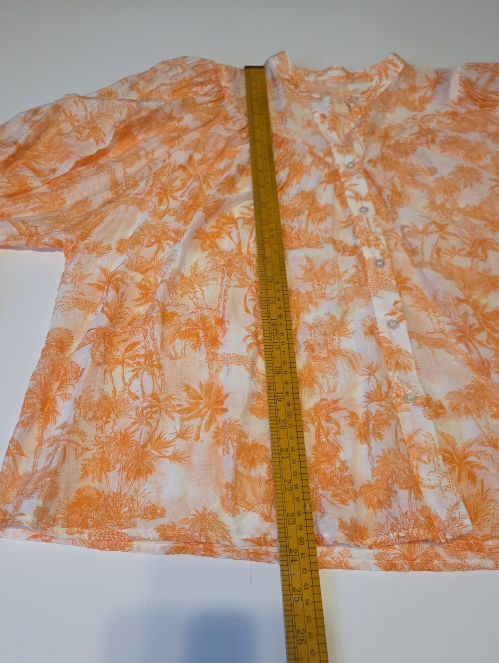 Toile Button Down Top With Balloon Sleeves - Picture 11 of 12
